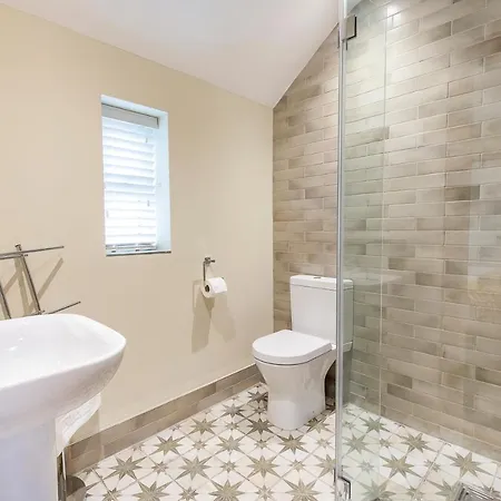 Apartment Creamery With Games And Free Parking *