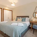 Apartment Creamery With Games And Free Parking York